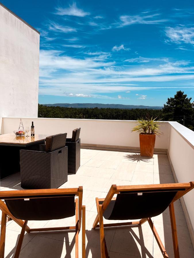 Edles Apartment In Architektenvilla Mit Grossem Pool, Sauna, Dachterrasse Und Malerischem Garten Патайас Екстериор снимка